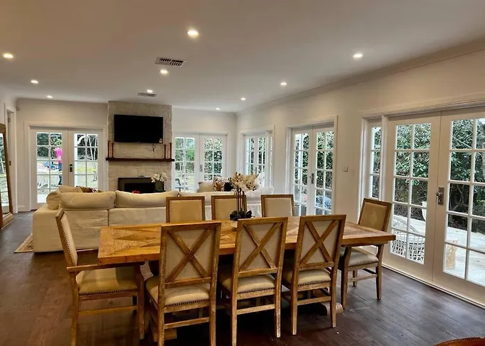 Sunnyside Luxurious 4Br Art Villa, Fireplace, Village 2Mins